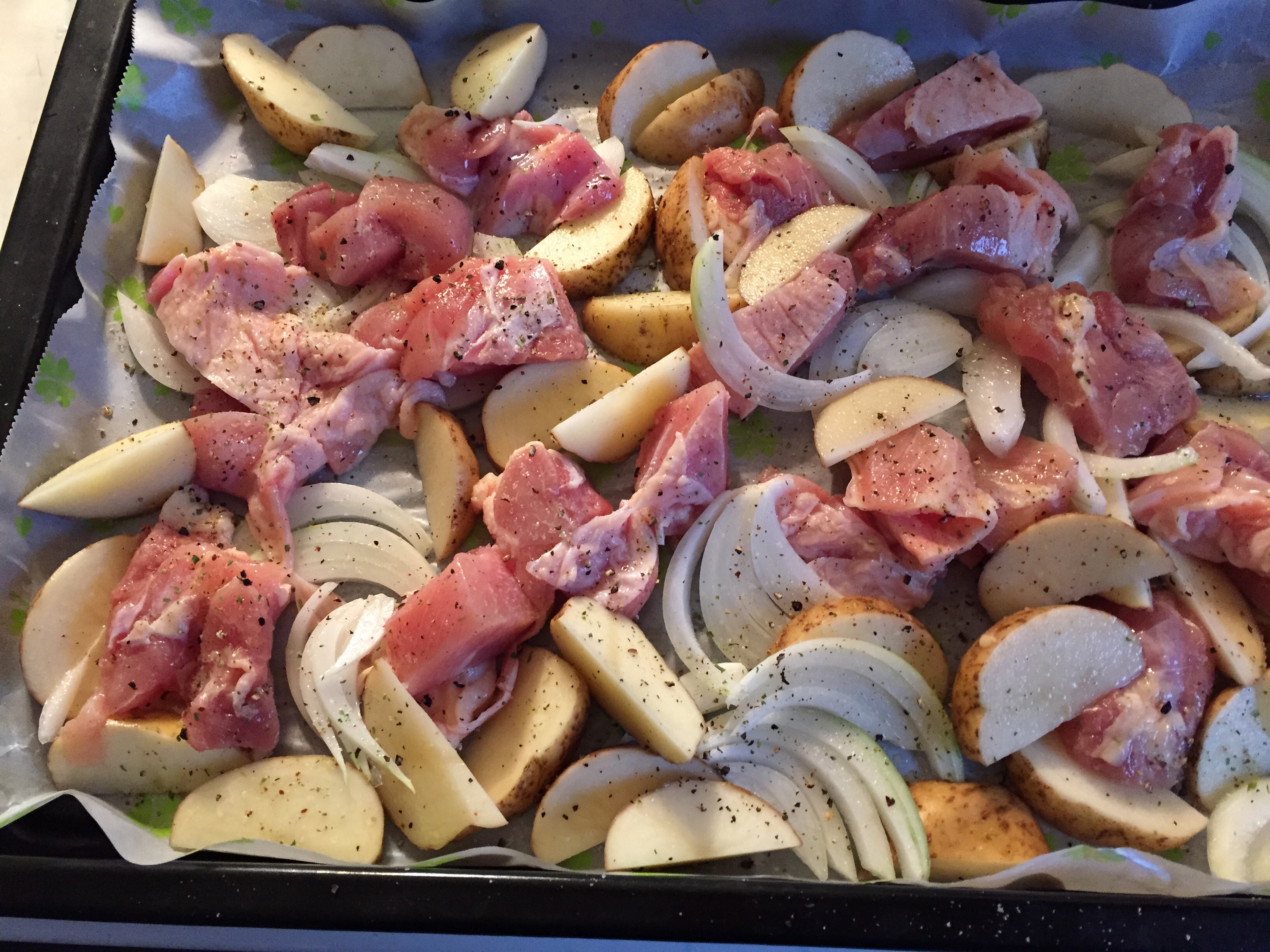 10分で準備完了チキンと野菜のオーブン焼き